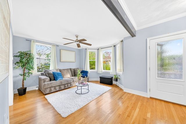 74 Rhinecliff St, Arlington, MA 02476