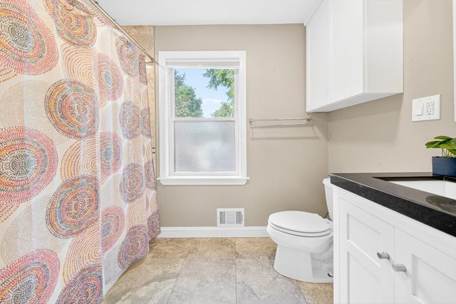 74 Rhinecliff St, Arlington, MA 02476