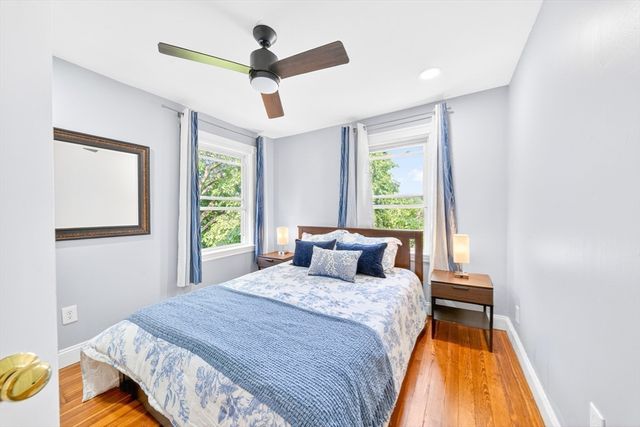 74 Rhinecliff St, Arlington, MA 02476