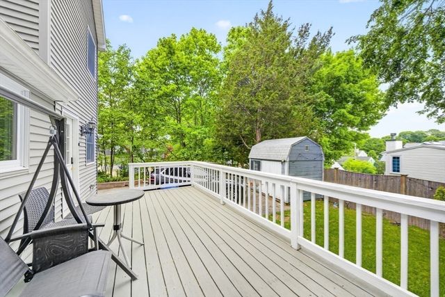 74 Rhinecliff St, Arlington, MA 02476
