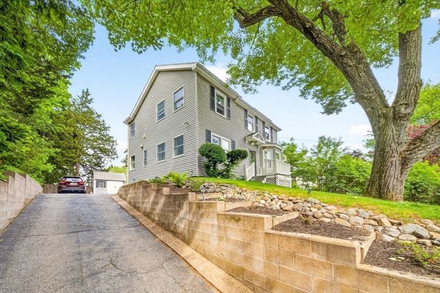 74 Rhinecliff St, Arlington, MA 02476