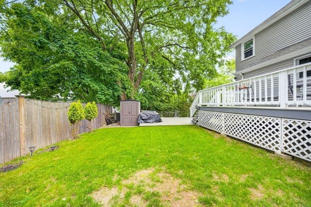 74 Rhinecliff St, Arlington, MA 02476