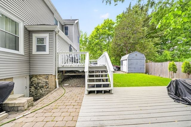74 Rhinecliff St, Arlington, MA 02476