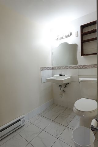 37 Skyline Drive 11, Braintree, MA 02184