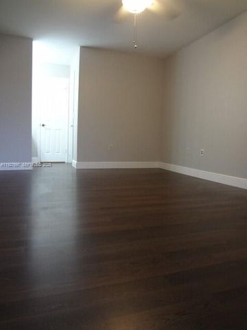 452 NE 210th Circle Ter 2037, Miami, FL 33179