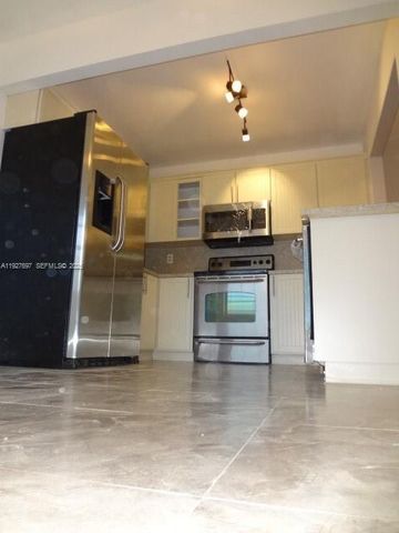 452 NE 210th Circle Ter 2037, Miami, FL 33179