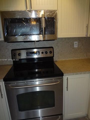 452 NE 210th Circle Ter 2037, Miami, FL 33179