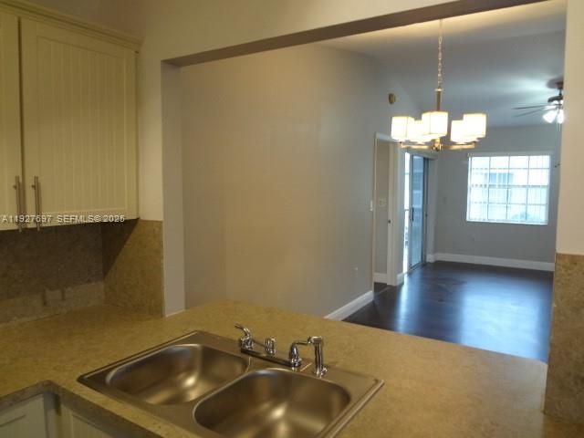 452 NE 210th Circle Ter 2037, Miami, FL 33179