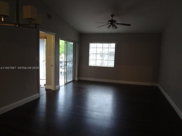 452 NE 210th Circle Ter 2037, Miami, FL 33179