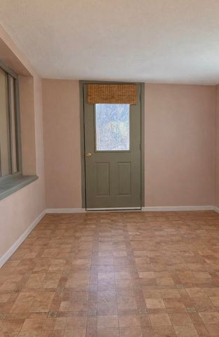 9810 Puckett Lane, Klamath Falls, OR 97601