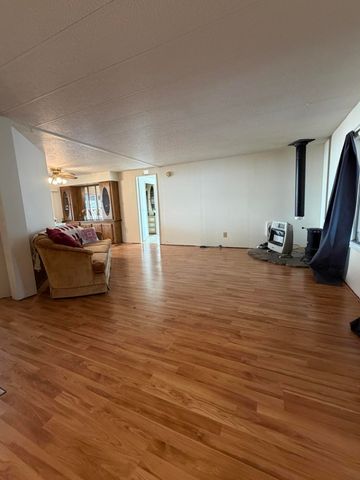 9810 Puckett Lane, Klamath Falls, OR 97601