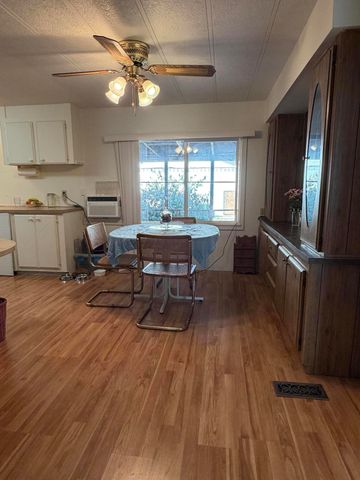 9810 Puckett Lane, Klamath Falls, OR 97601