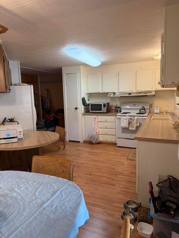 9810 Puckett Lane, Klamath Falls, OR 97601