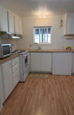 9810 Puckett Lane, Klamath Falls, OR 97601