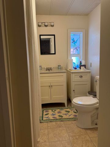 9810 Puckett Lane, Klamath Falls, OR 97601