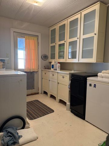 9810 Puckett Lane, Klamath Falls, OR 97601