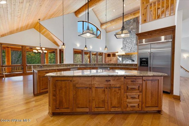 1517 Otts Basin Rd, Sagle, ID 83860