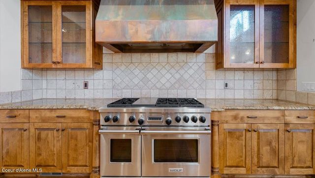 1517 Otts Basin Rd, Sagle, ID 83860