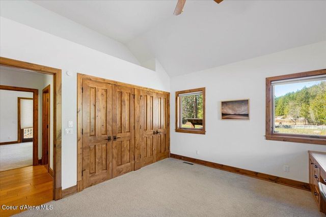 1517 Otts Basin Rd, Sagle, ID 83860