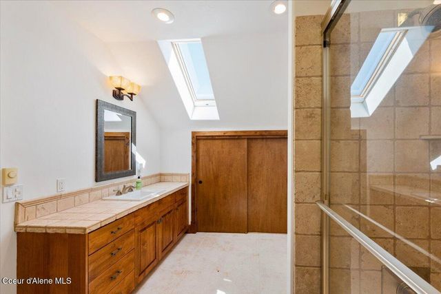 1517 Otts Basin Rd, Sagle, ID 83860