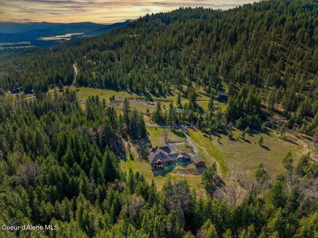 1517 Otts Basin Rd, Sagle, ID 83860