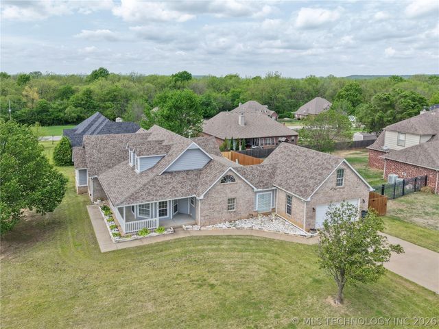 814 S Tall Chief Avenue, Skiatook, OK 74070