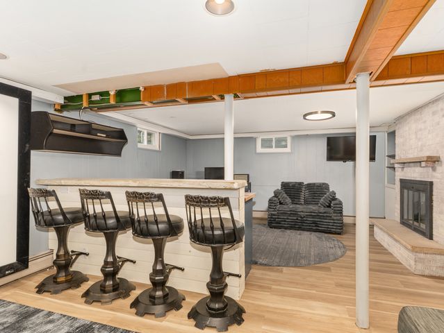 136 Park Avenue, Cary, IL 60013