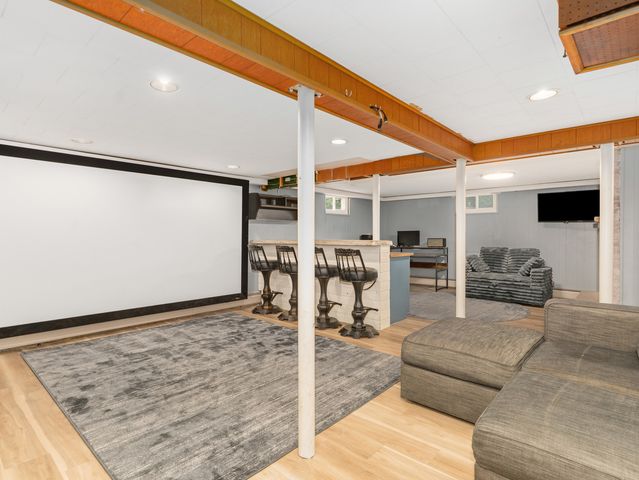 136 Park Avenue, Cary, IL 60013