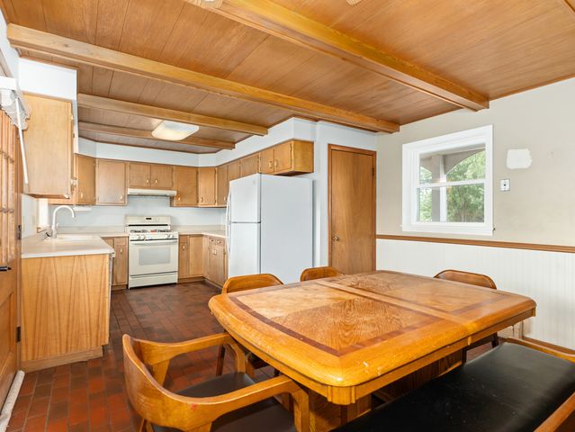 136 Park Avenue, Cary, IL 60013