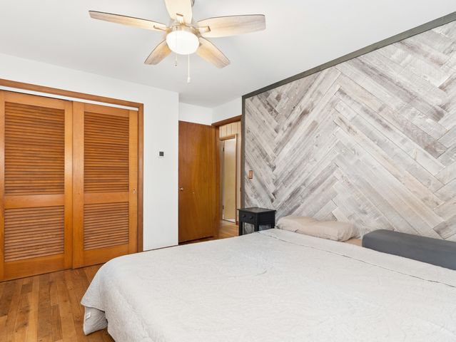 136 Park Avenue, Cary, IL 60013