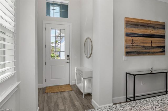 6907 Cay CT, Naples, FL 34113