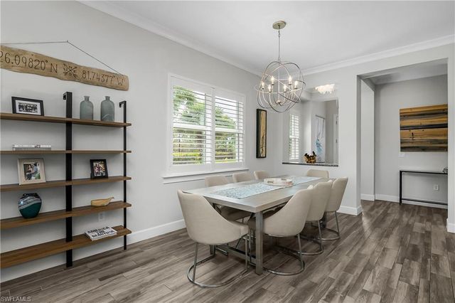 6907 Cay CT, Naples, FL 34113