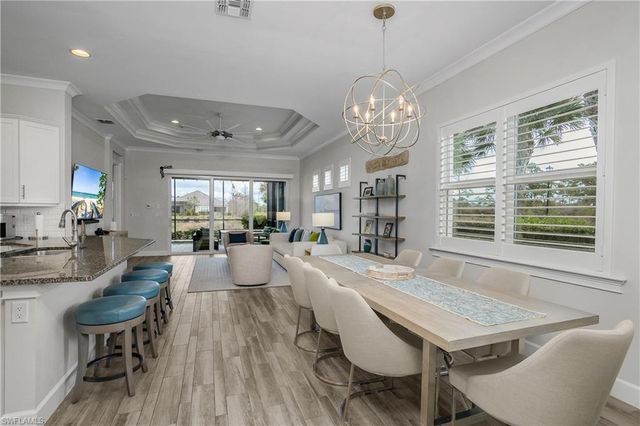 6907 Cay CT, Naples, FL 34113