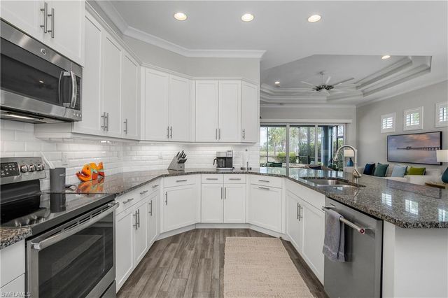 6907 Cay CT, Naples, FL 34113