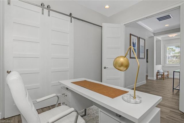 6907 Cay CT, Naples, FL 34113