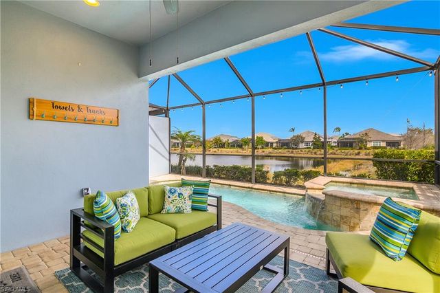 6907 Cay CT, Naples, FL 34113