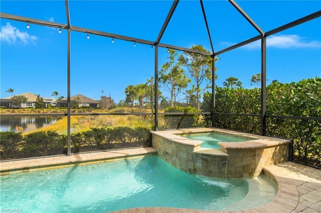 6907 Cay CT, Naples, FL 34113