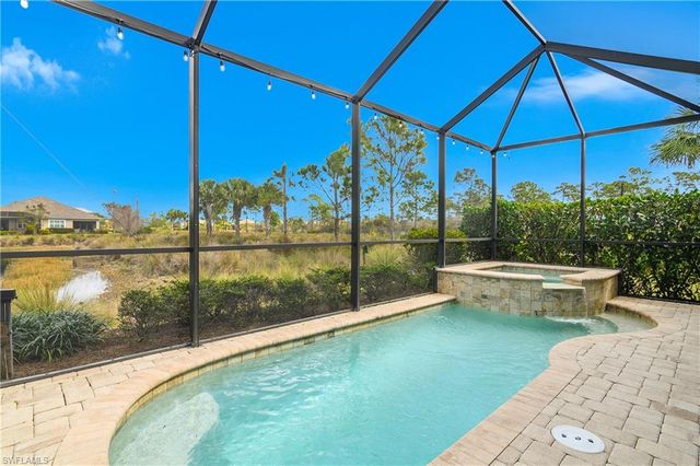 6907 Cay CT, Naples, FL 34113