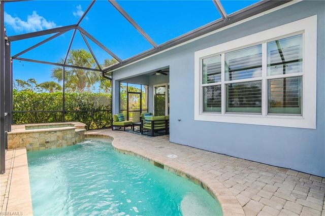 6907 Cay CT, Naples, FL 34113