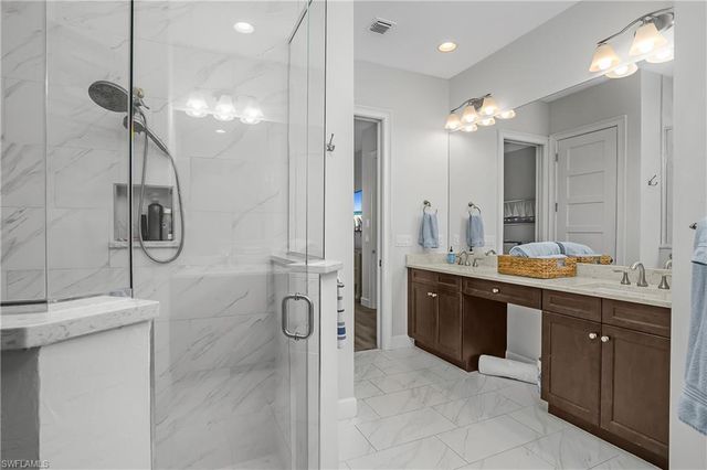 6907 Cay CT, Naples, FL 34113