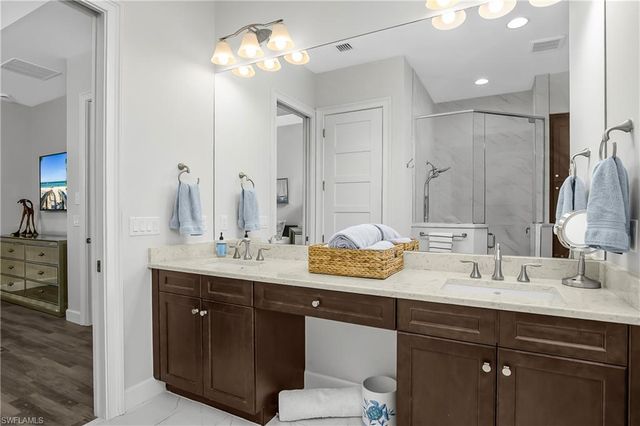 6907 Cay CT, Naples, FL 34113