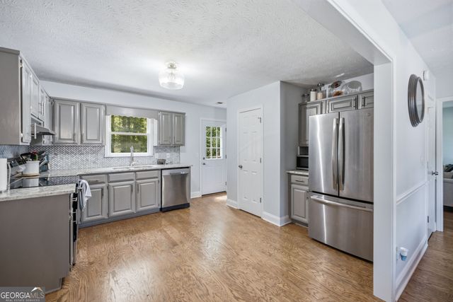 1640 Riverview Court, Auburn, GA 30011