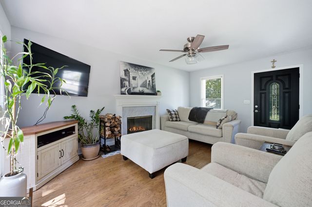 1640 Riverview Court, Auburn, GA 30011