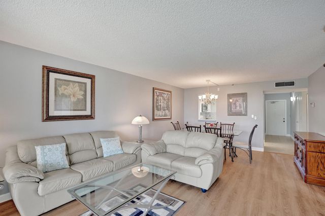 14623 Bonaire Boulevard 503, Delray Beach, FL 33446