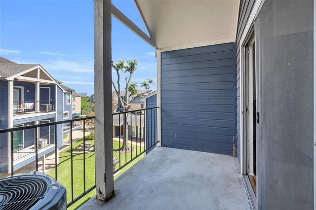 18511 Egret Bay Boulevard 502, Webster, TX 77058