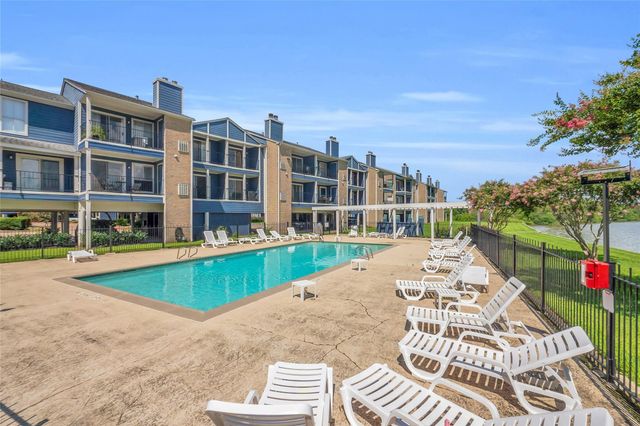 18511 Egret Bay Boulevard 502, Webster, TX 77058