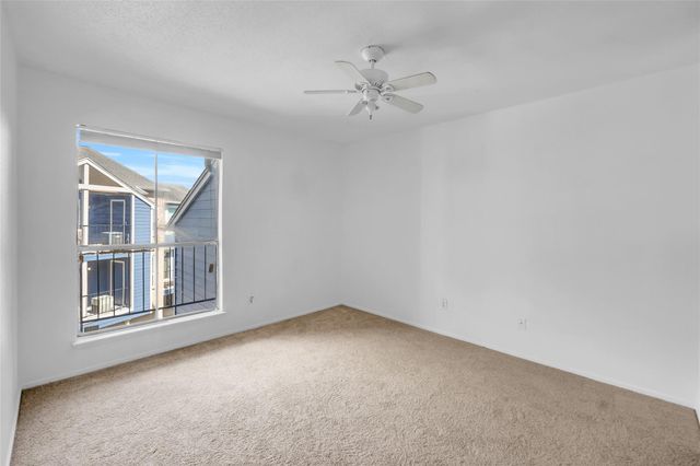 18511 Egret Bay Boulevard 502, Webster, TX 77058