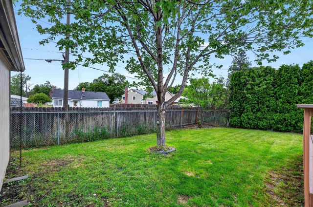 5603 N Lindeke St, Spokane, WA 99205
