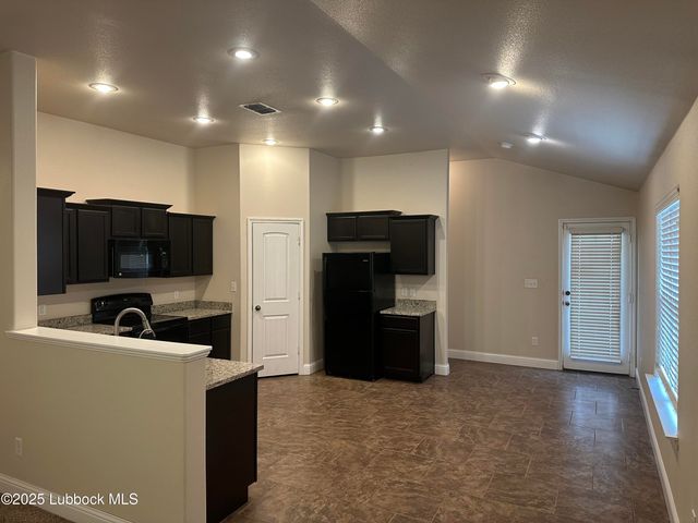 6932 37th Street, Lubbock, TX 79407