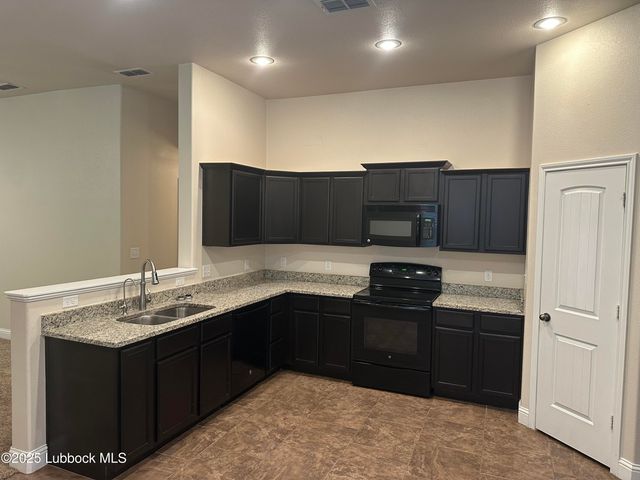 6932 37th Street, Lubbock, TX 79407